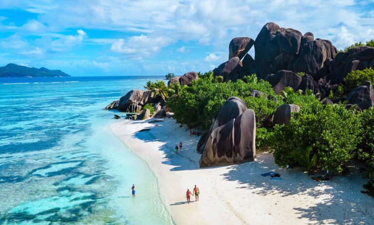 5 Reasons to Choose Seychelles Islands for Your Next Romantic Getaway
